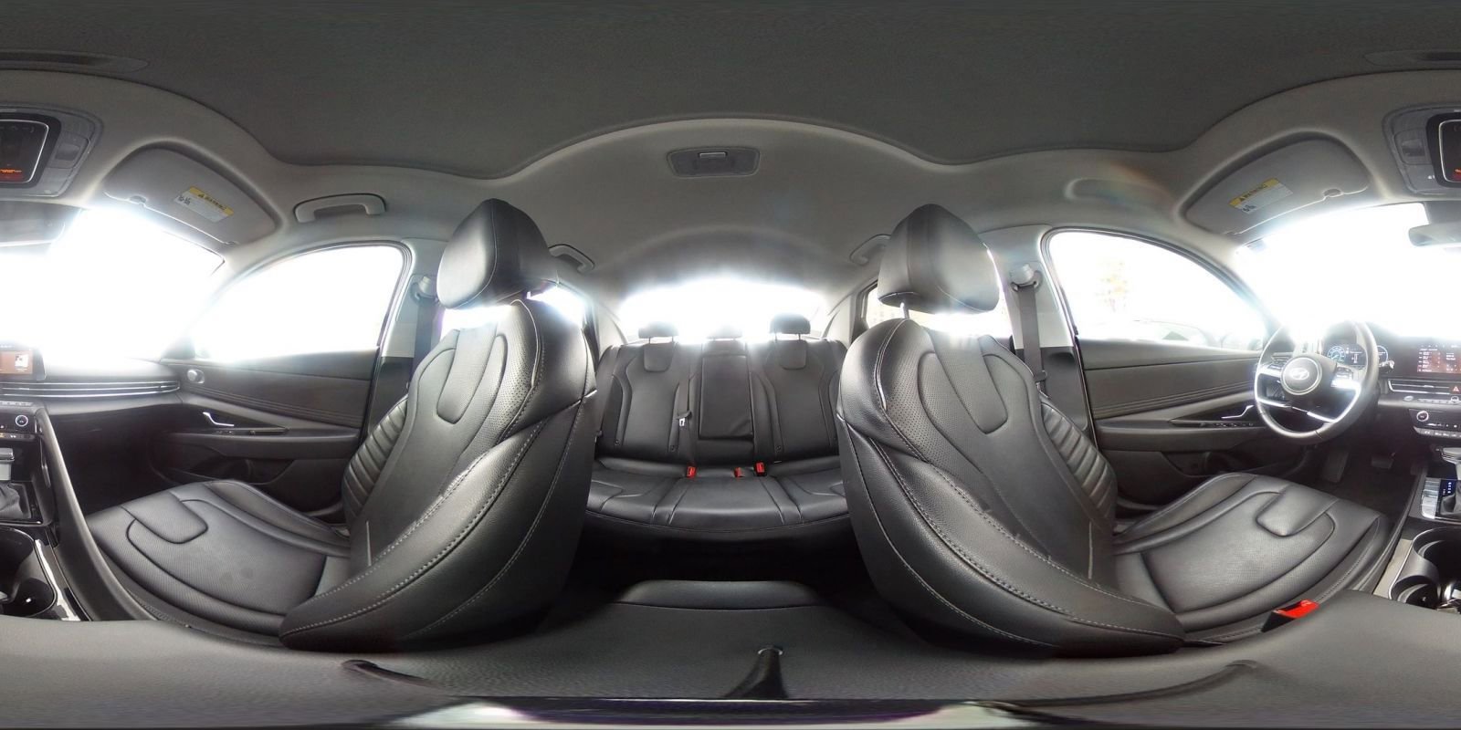 Used 2025 Hyundai Elantra Limited image 44