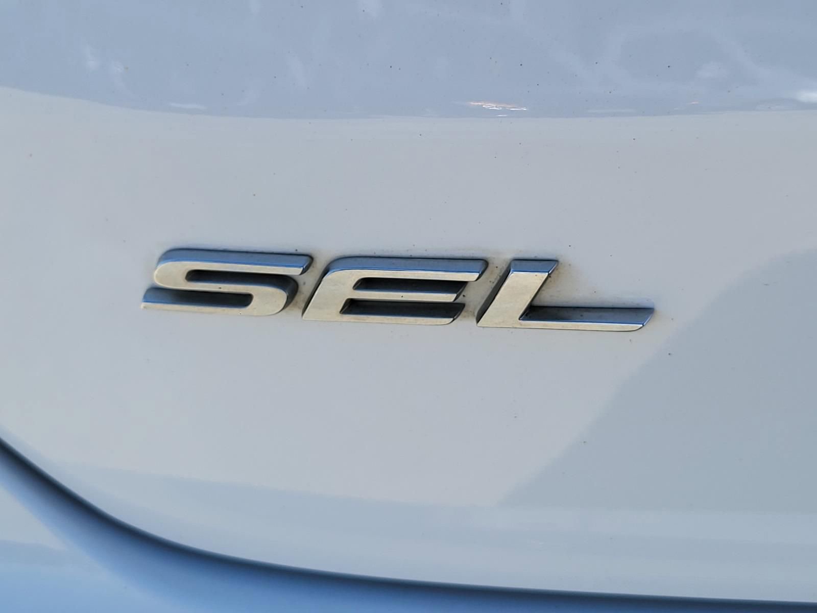 Used 2021 Ford Edge SEL image 5