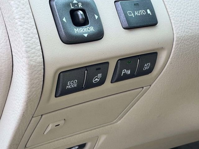 Used 2011 Lexus LS 460 L w/ Luxury Pkg image 22