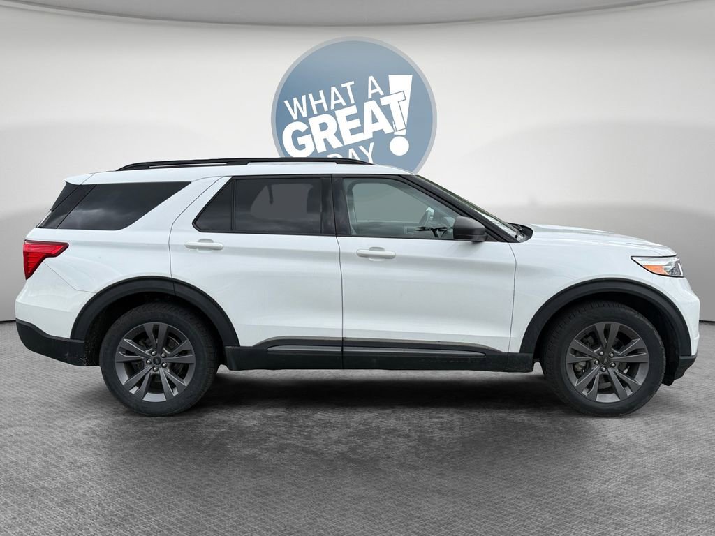 Used 2021 Ford Explorer XLT w/ Equipment Group 202A AWD/4WD image 2