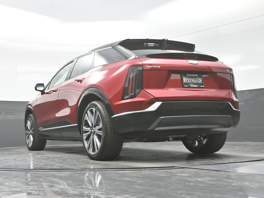 New 2027 Cadillac Optiq Premium Luxury w/ LPO, Floor Liner Package AWD/4WD image 26