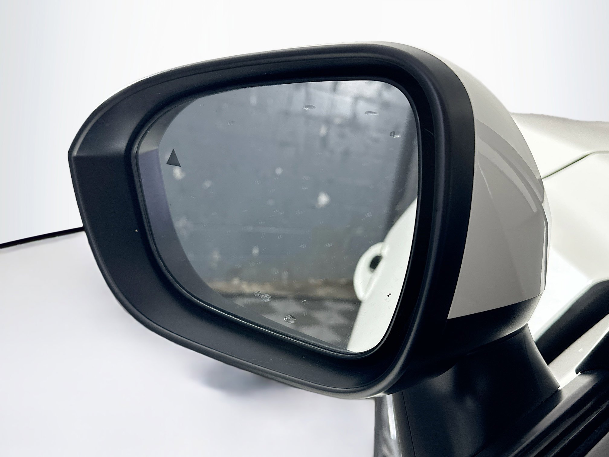 Used 2023 Nissan Rogue SV image 16