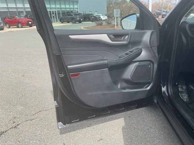 Used 2022 Ford Escape SE w/ Convenience Package image 11