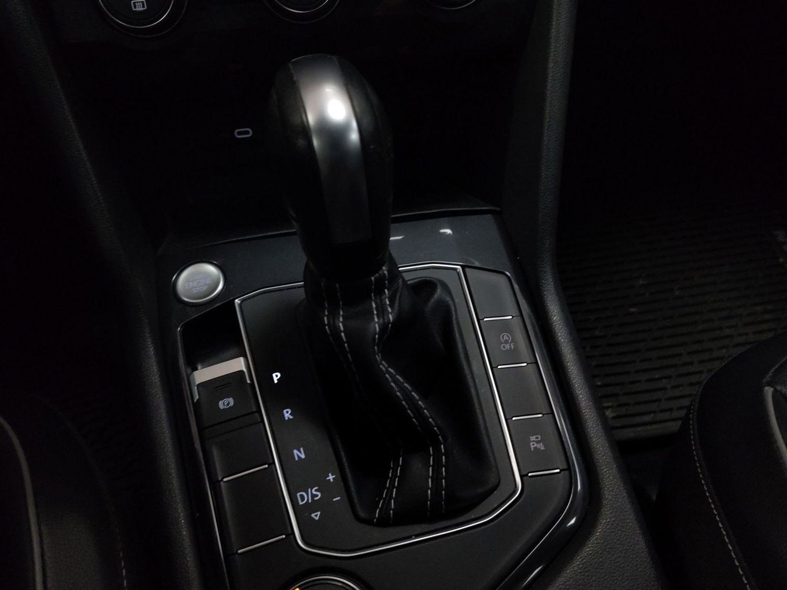 Used 2021 Volkswagen Tiguan SEL Premium R-Line image 14