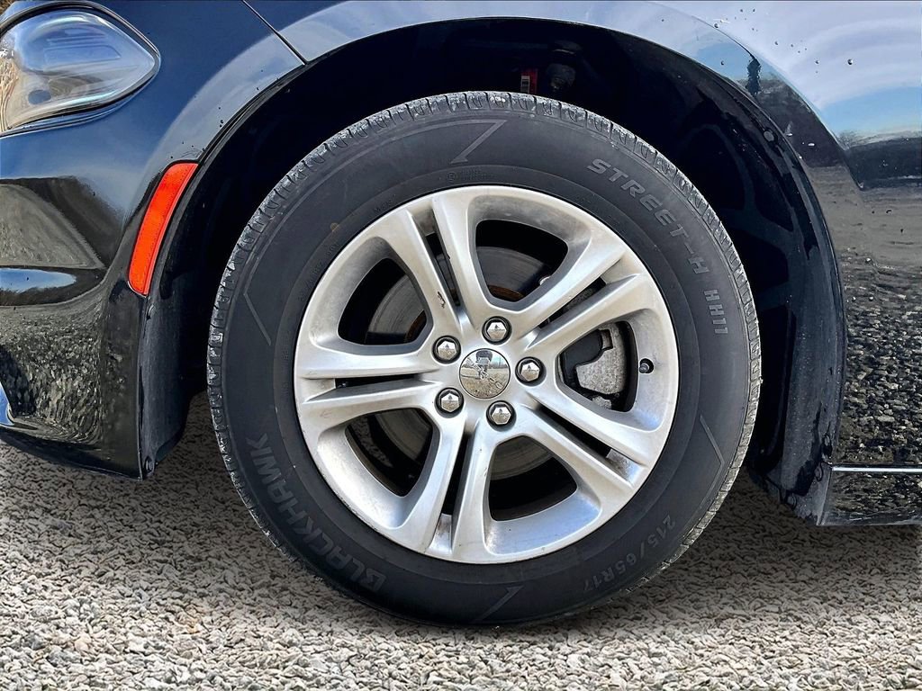 Used 2021 Dodge Charger SXT w/ Leather Interior Group image 8
