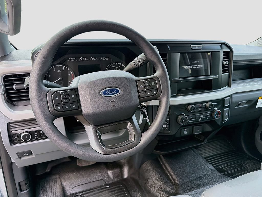 New 2026 Ford F350 XL w/ XL Chrome Package AWD/4WD image 17
