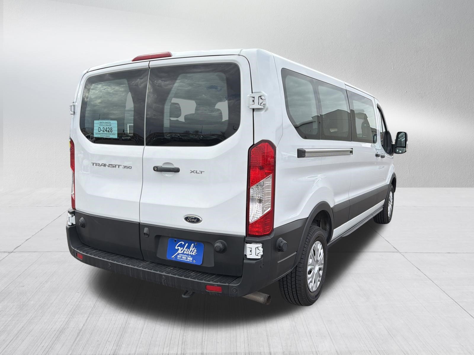 Used 2024 Ford Transit 350 XLT image 7