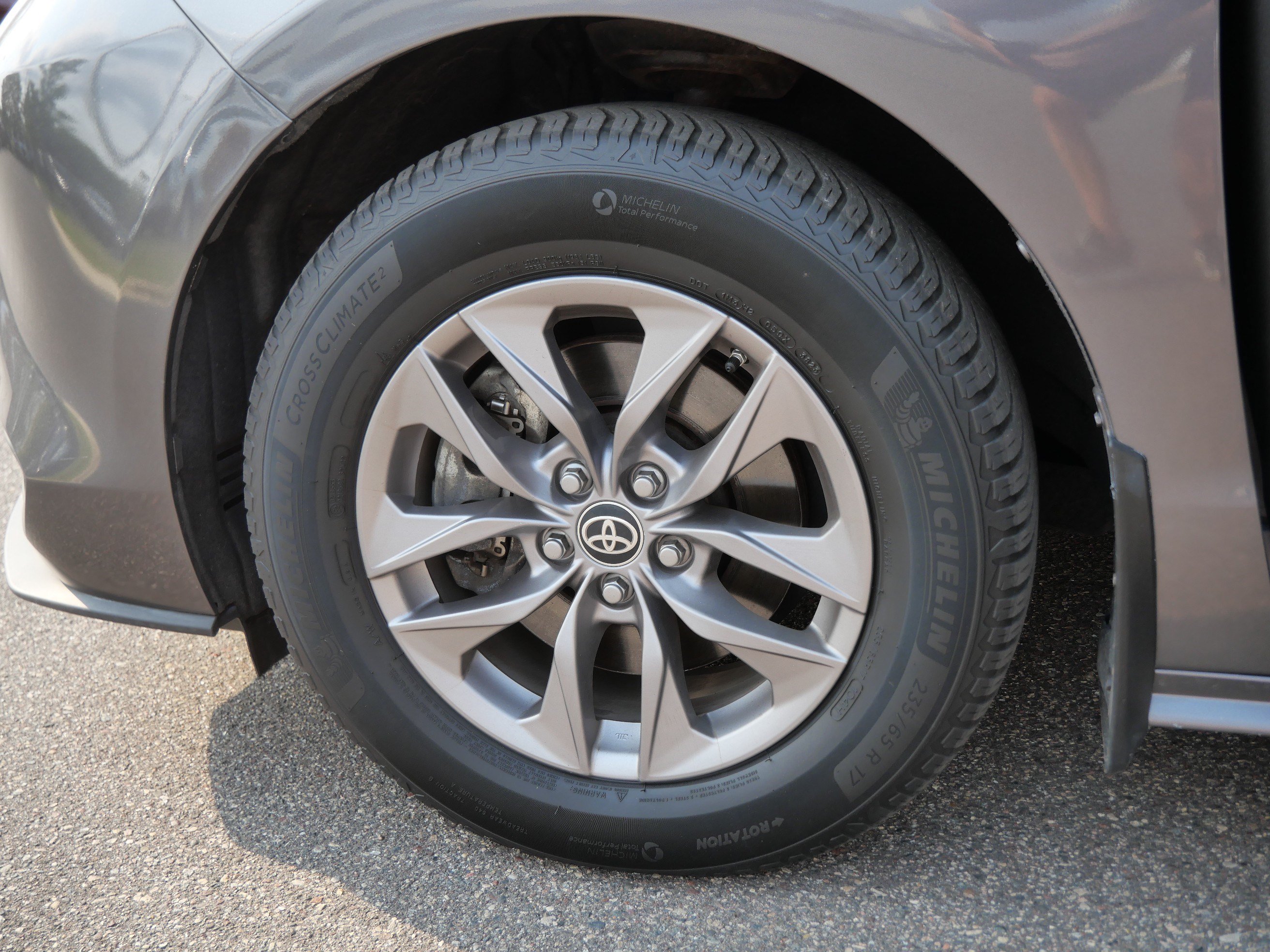 Certified 2021 Toyota Sienna LE AWD/4WD image 15