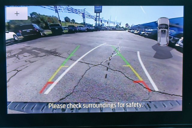 Used 2022 Ford Explorer XLT image 33