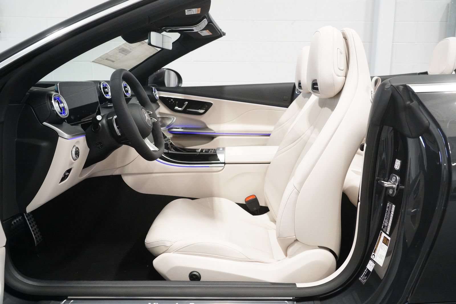 New 2027 Mercedes-Benz CLE 450 4MATIC Cabriolet image 17