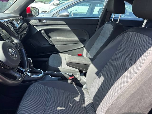 Used 2019 Volkswagen Beetle 2.0T S FWD image 7
