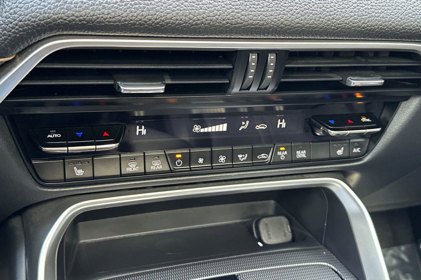 Certified 2024 MAZDA CX-90 3.3 Turbo w/ Premium Package image 24