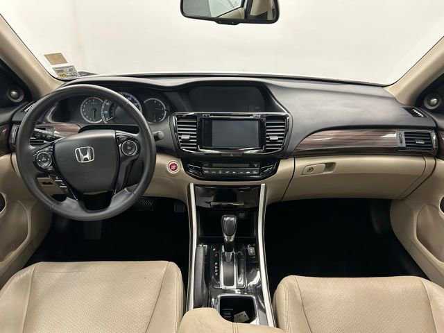 Used 2017 Honda Accord EX-L image 19