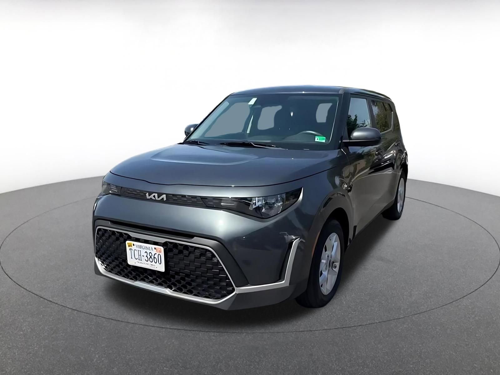 Used 2025 Kia Soul LX w/ LX Technology Package FWD image 7