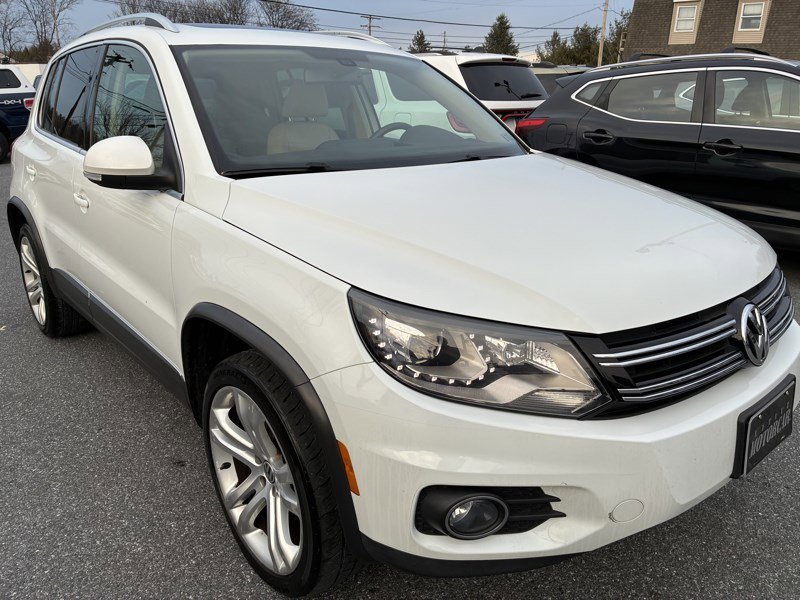 Used 2016 Volkswagen Tiguan SEL image 3