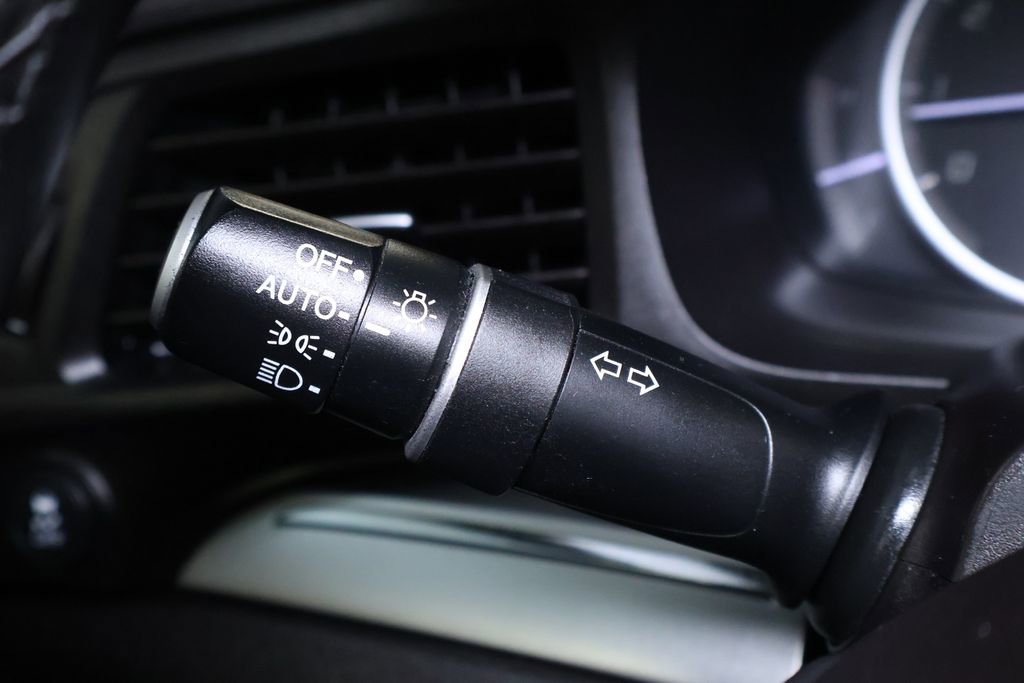 Used 2020 Acura ILX image 24