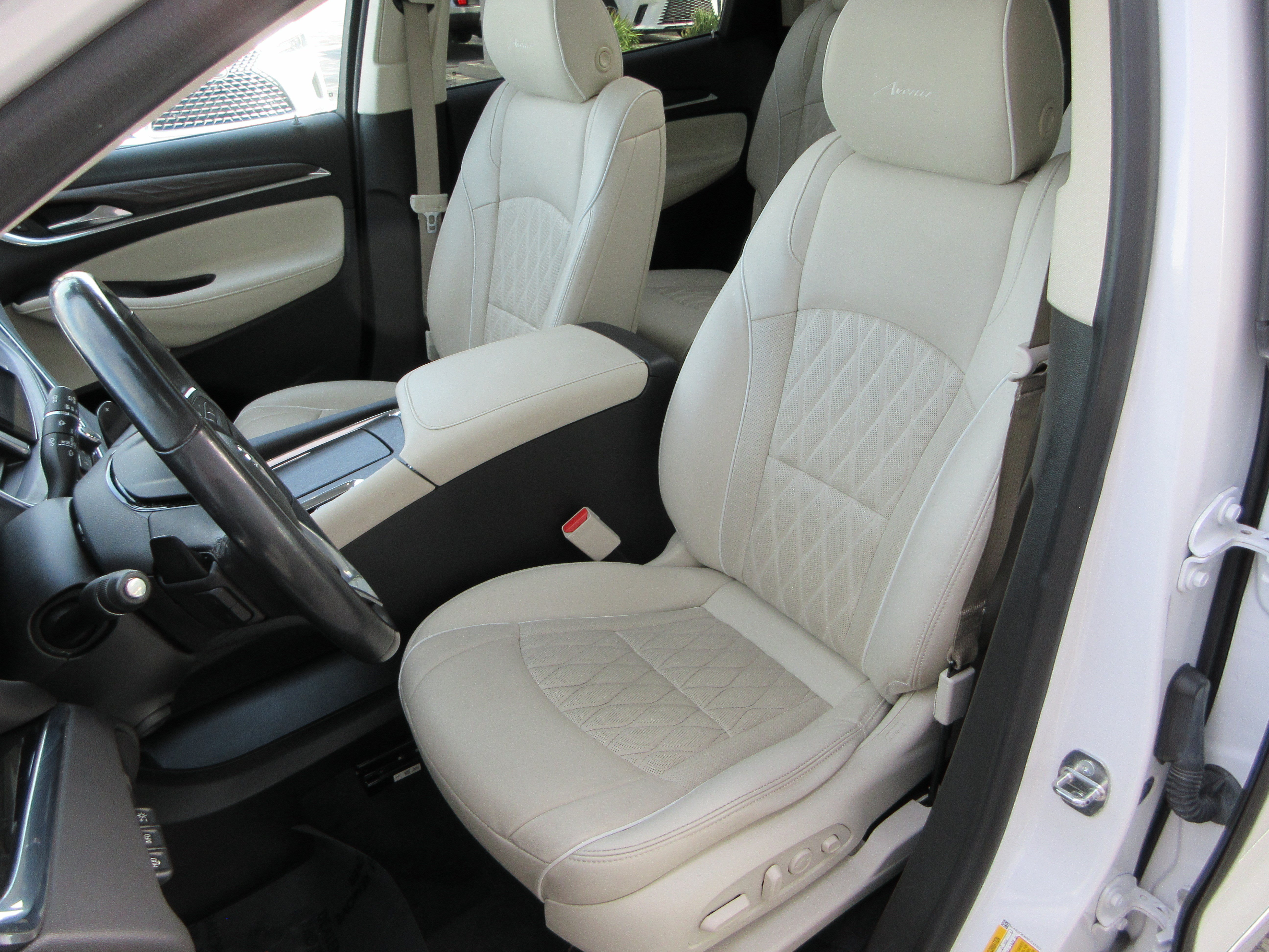 Used 2023 Buick Enclave Avenir w/ Trailering Package, 5000 lbs. AWD/4WD image 37