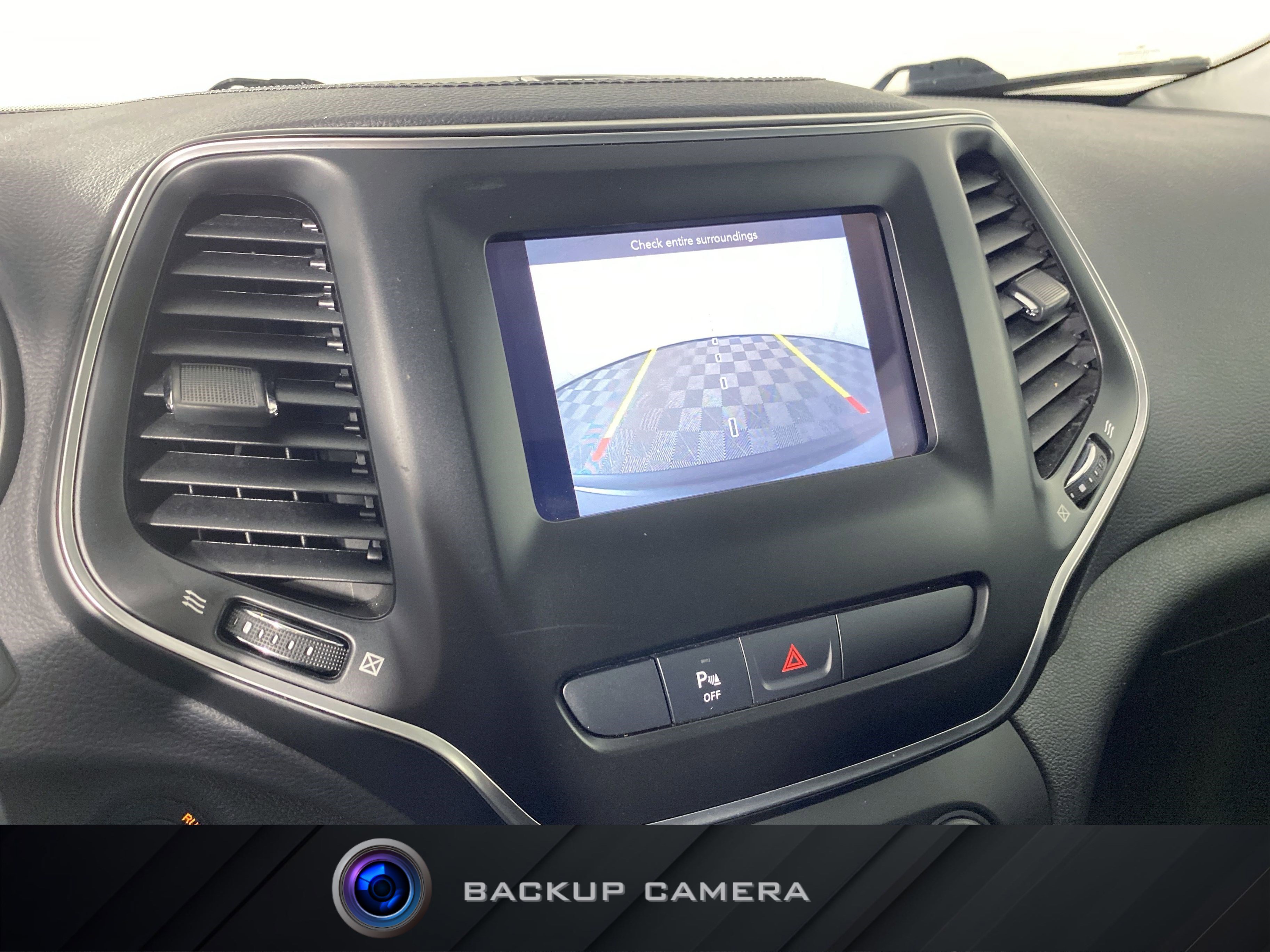 Used 2020 Jeep Cherokee Latitude Plus w/ Comfort/Convenience Group image 5