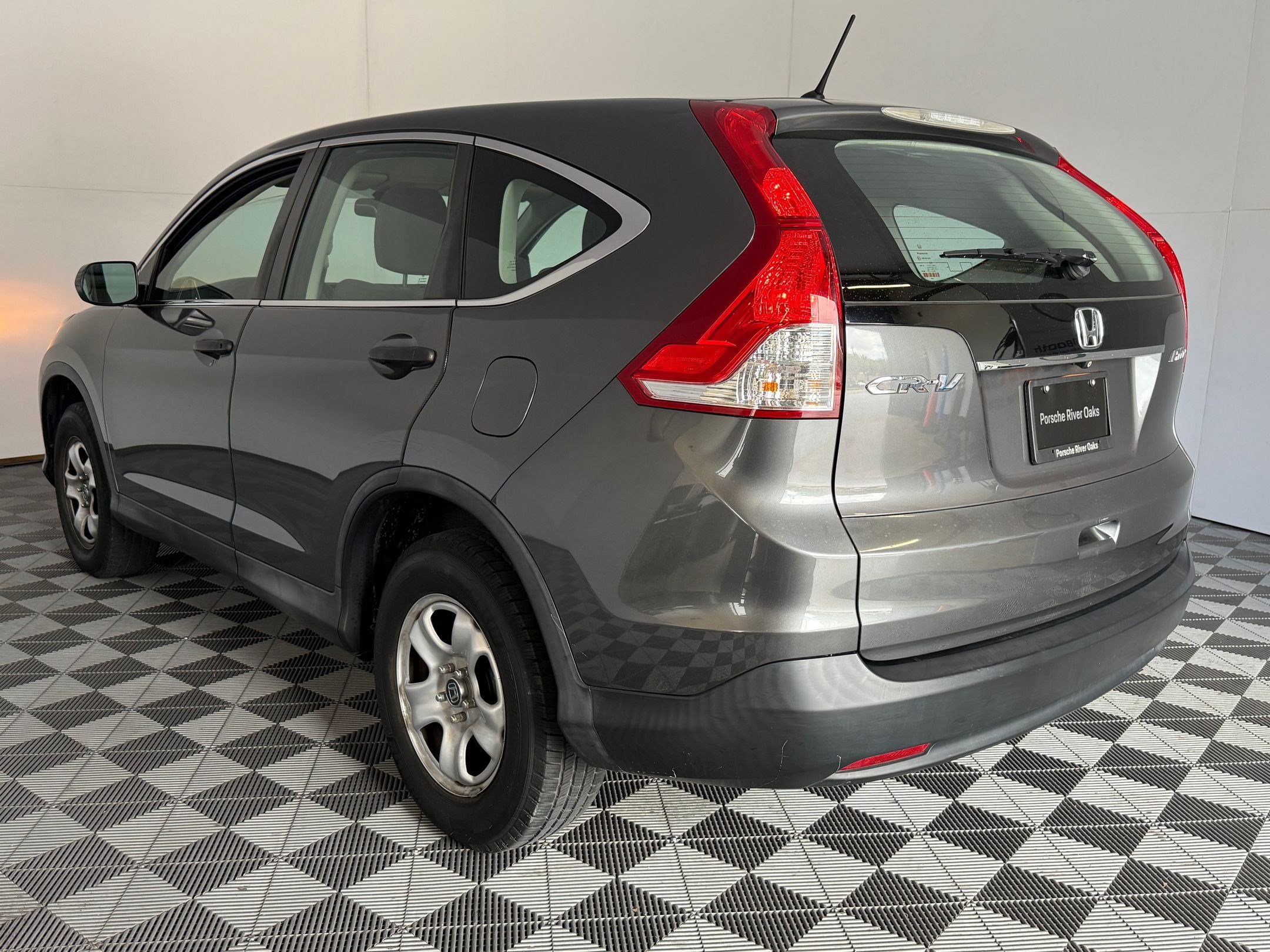 Used 2014 Honda CR-V LX image 3
