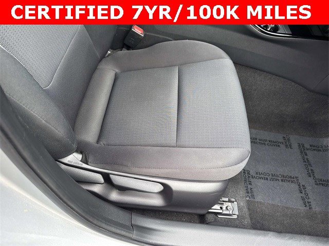Used 2023 Toyota Prius LE image 10
