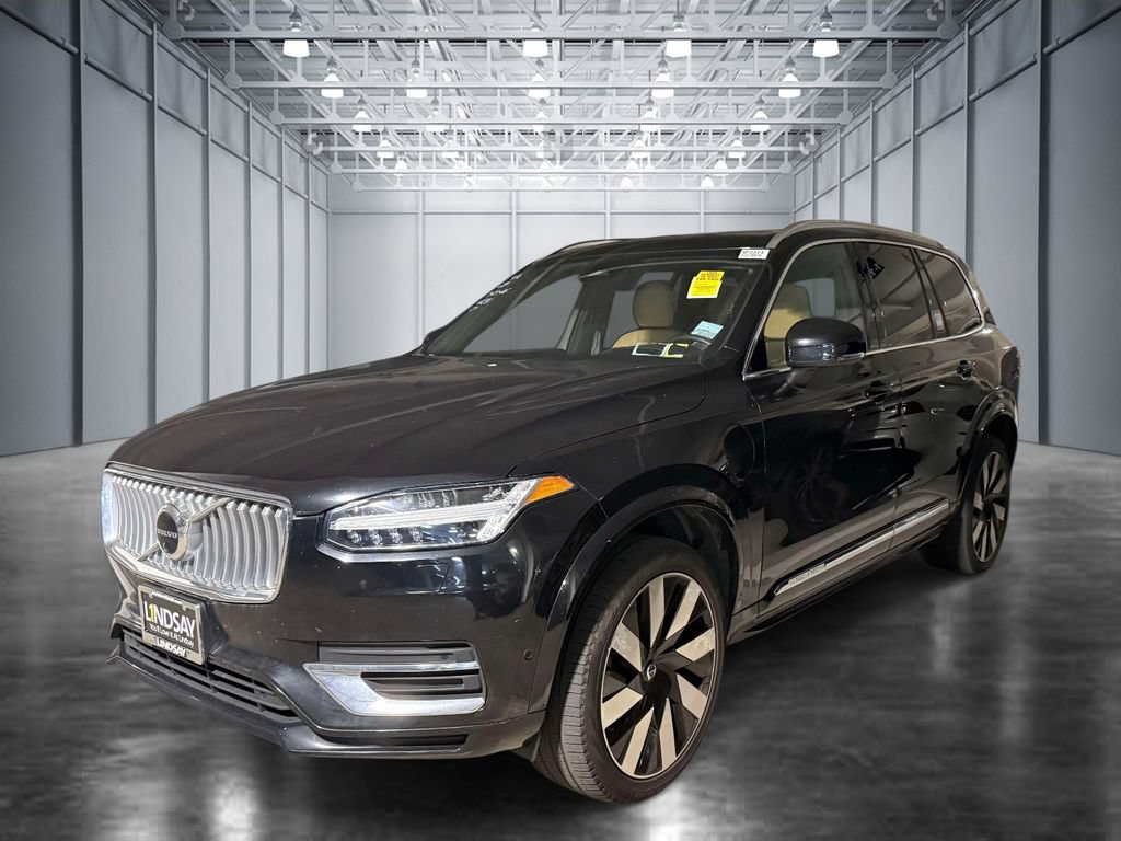 Used 2023 Volvo XC90 T8 Ultimate w/ Protection Package AWD/4WD image 1
