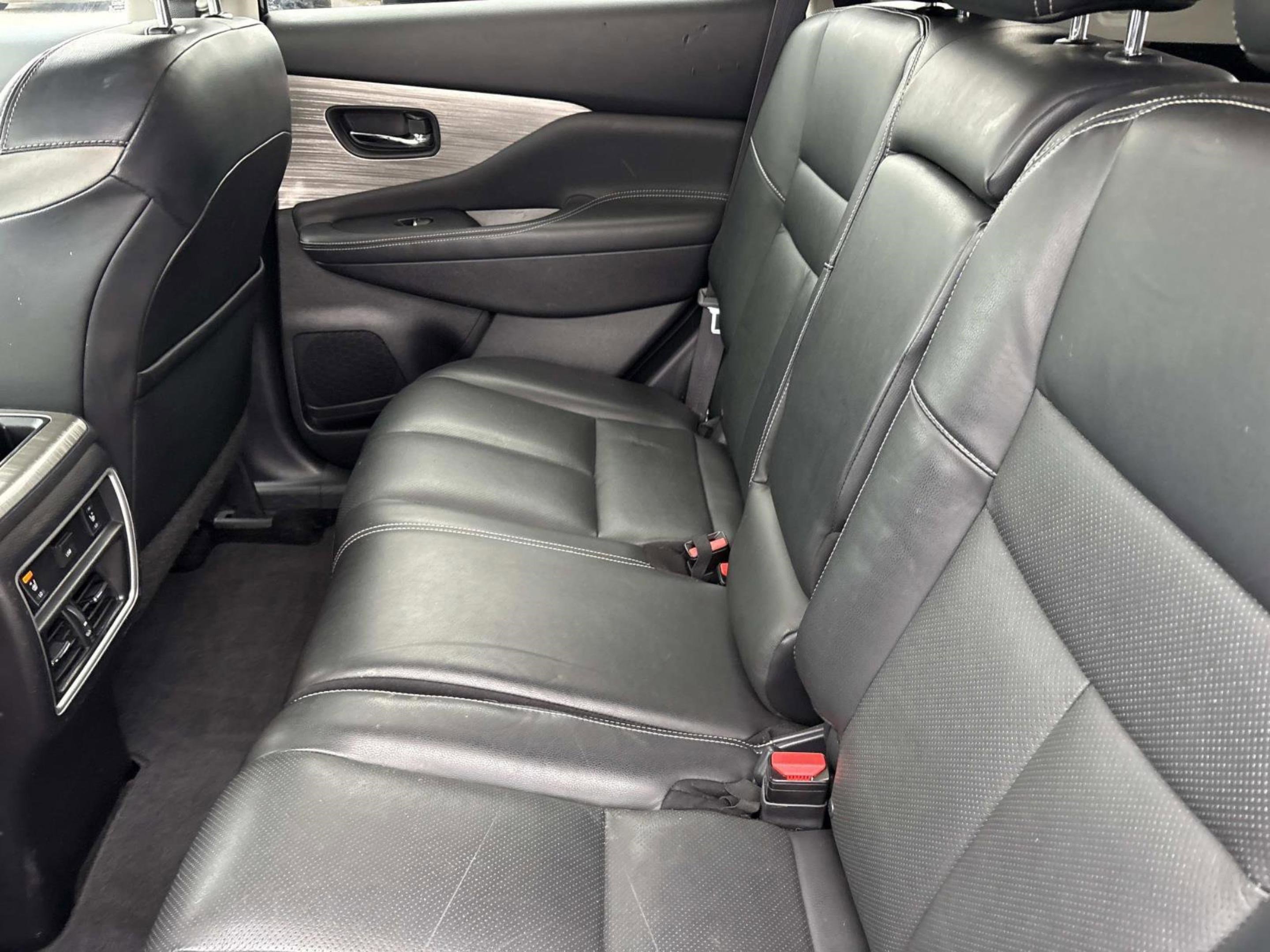 Used 2018 Nissan Murano SL w/ Moonroof Package image 19