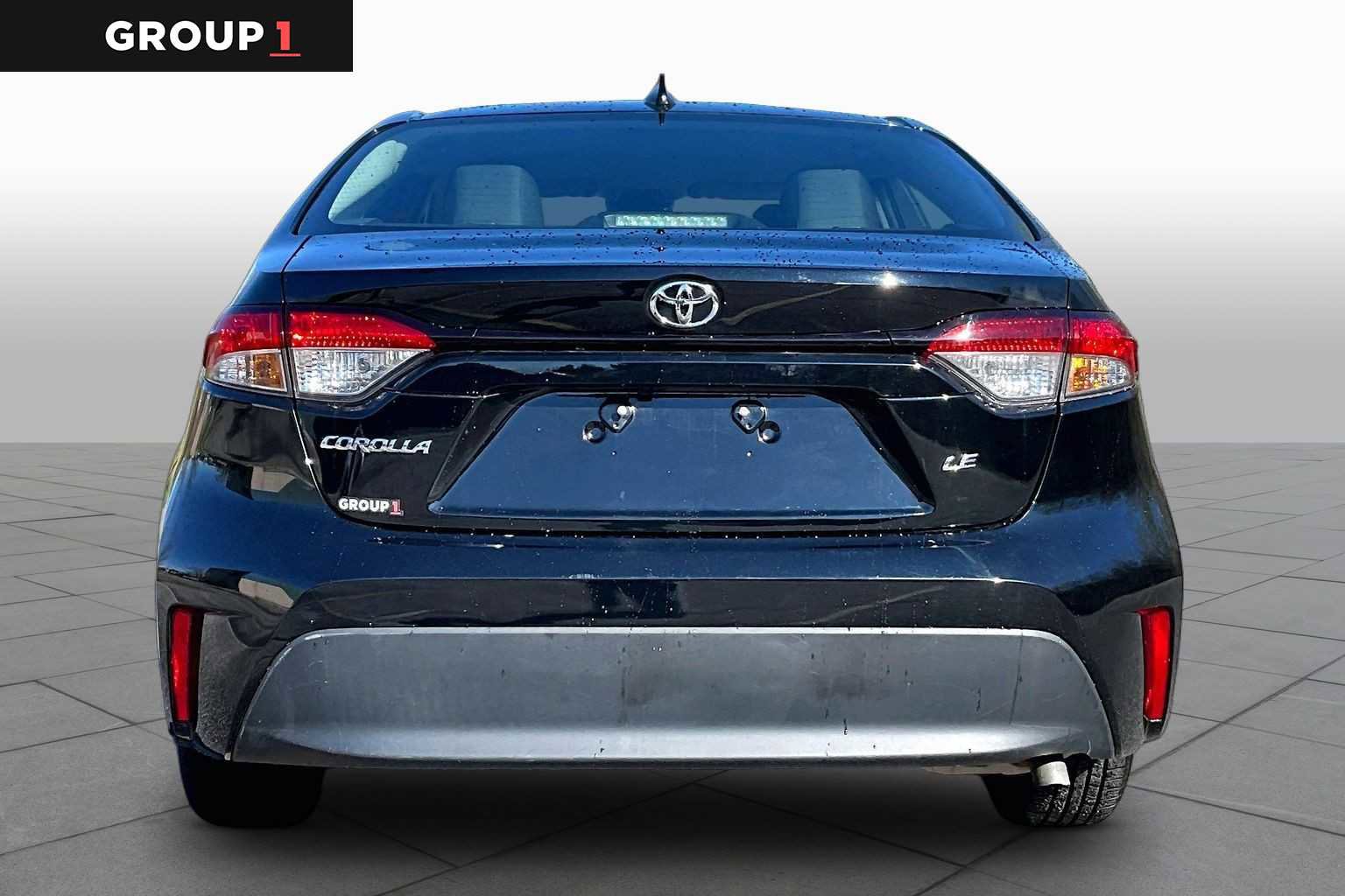 Used 2024 Toyota Corolla LE FWD image 5