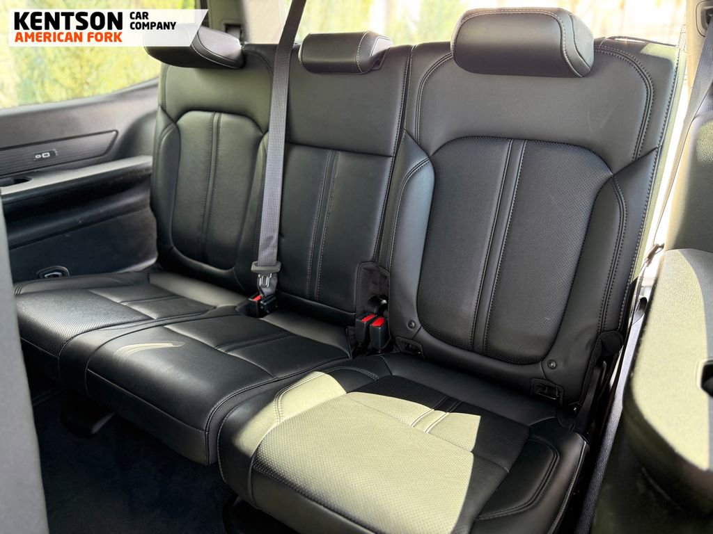 Used 2025 Jeep Wagoneer 4WD image 43