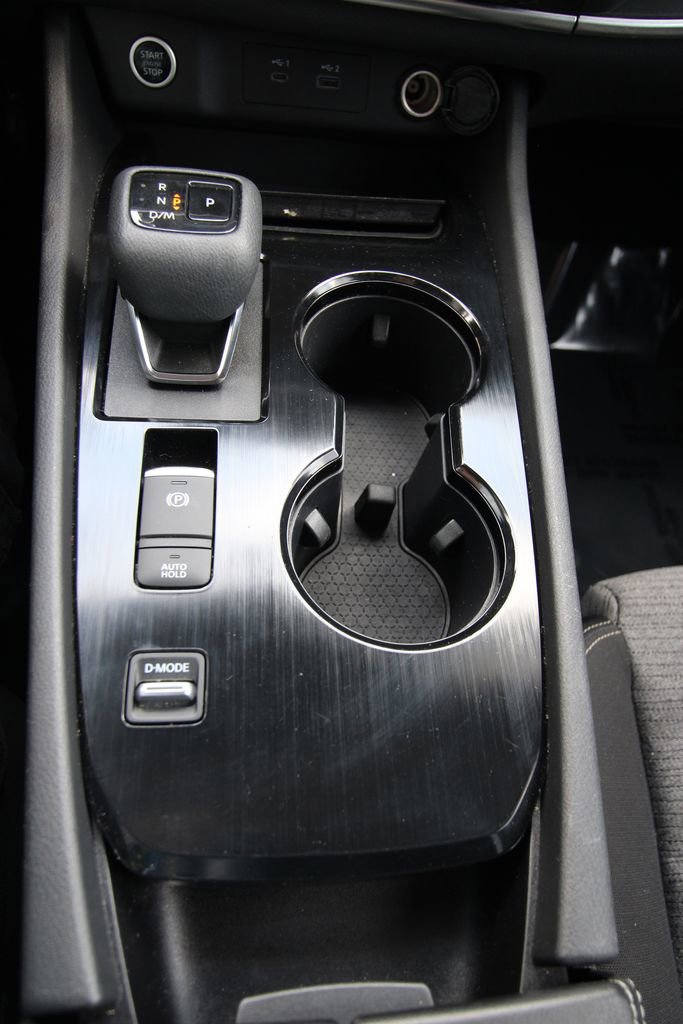Used 2022 Nissan Rogue S image 22
