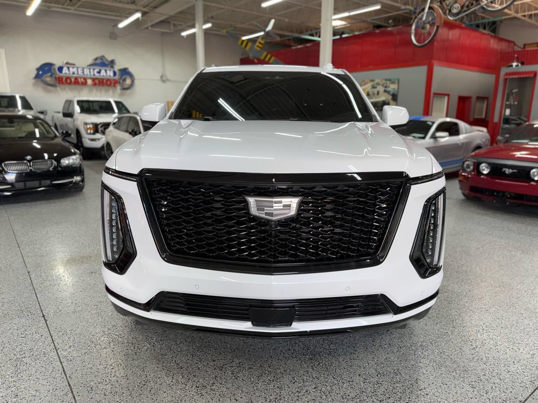 Used 2026 Cadillac Escalade Sport w/ Touring Package AWD/4WD image 8