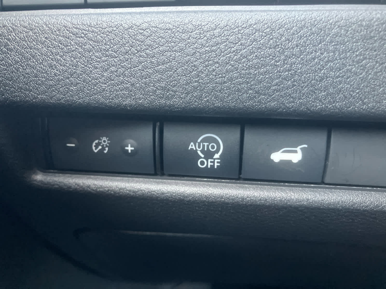 Used 2024 Nissan Rogue Platinum w/ Platinum Premium Package image 15