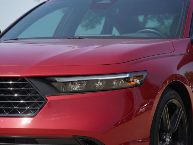 Used 2024 Honda Accord Sport image 7