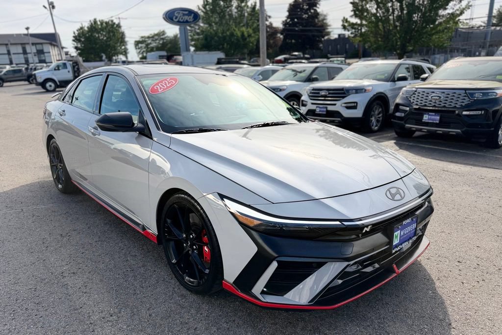 Used 2025 Hyundai Elantra N FWD image 9
