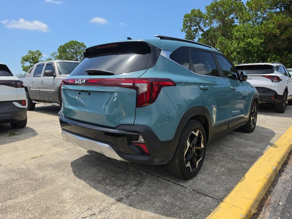 Certified 2025 Kia Seltos EX w/ EX Sunroof Package FWD image 15