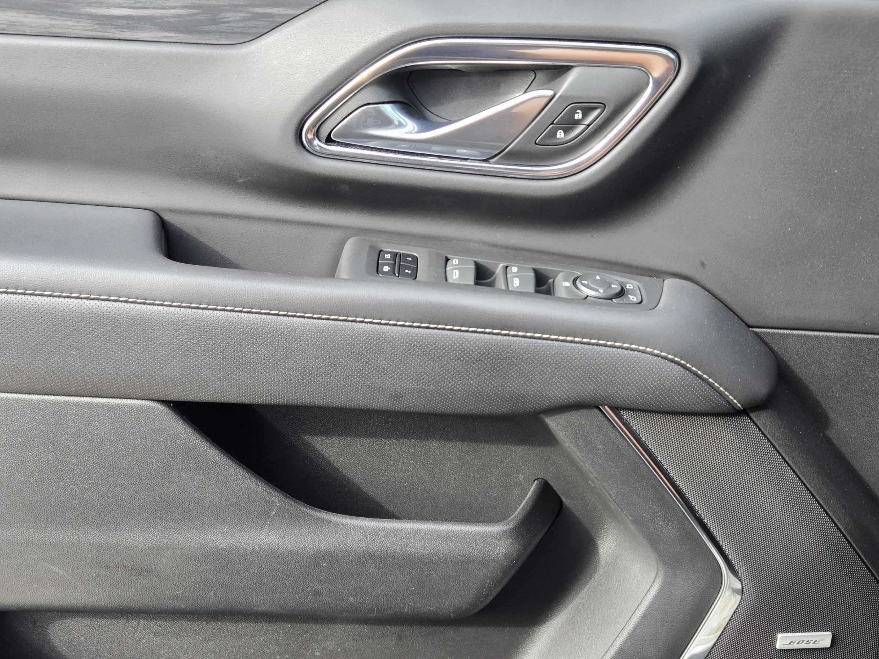 Used 2023 GMC Yukon SLT image 24