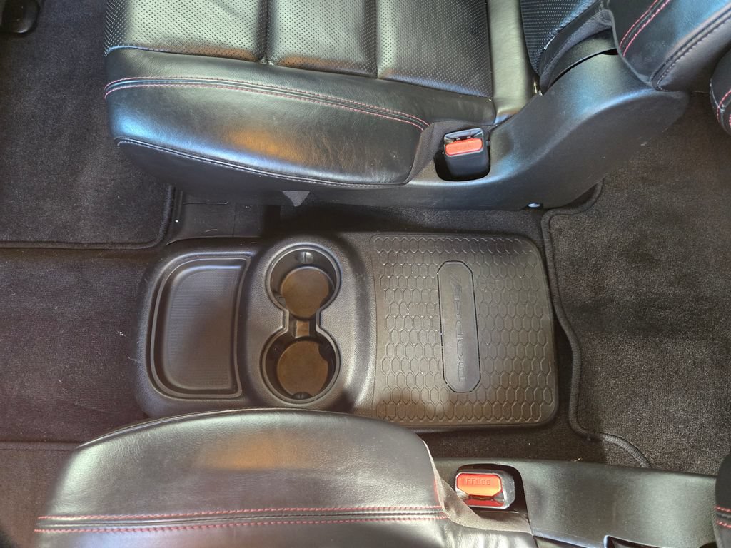 Used 2022 Dodge Durango R/T w/ Blacktop Package AWD/4WD image 39