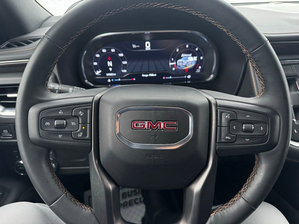 Used 2024 GMC Yukon XL AT4 image 10