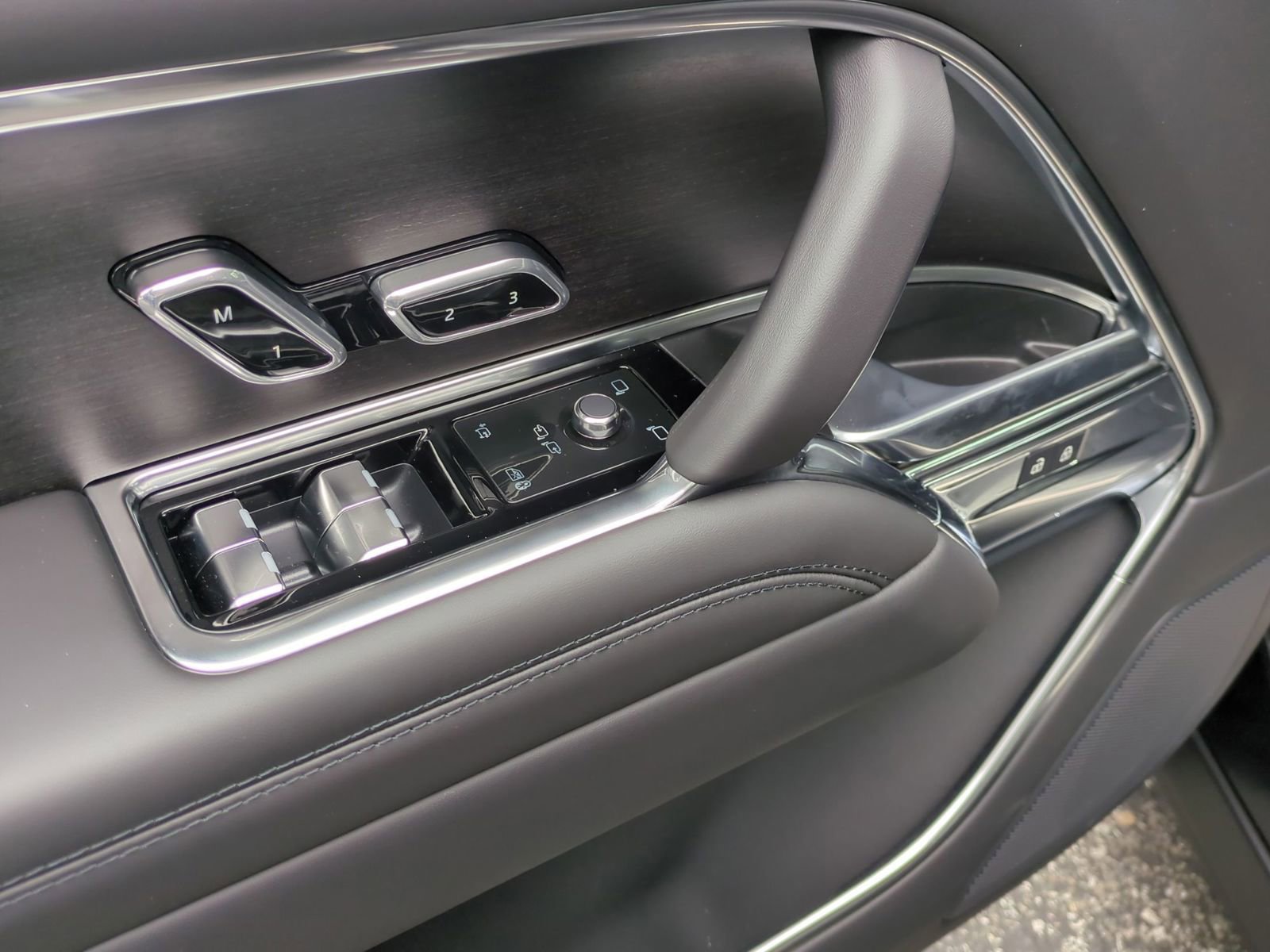 New 2026 Land Rover Range Rover SE AWD/4WD image 12