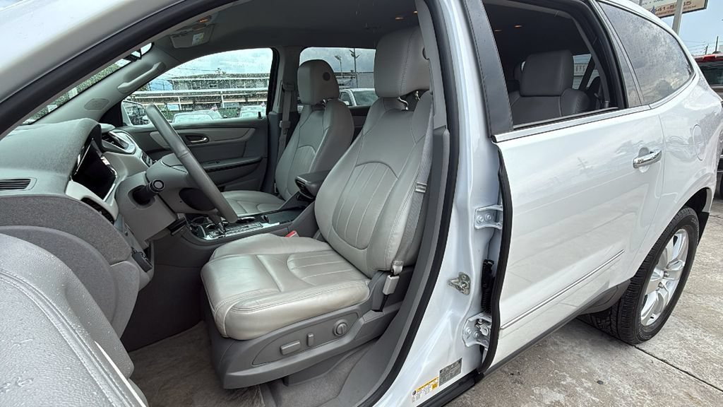Used 2016 Chevrolet Traverse LTZ AWD/4WD image 23