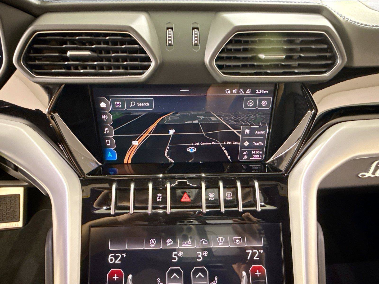 Used 2020 Lamborghini Urus AWD/4WD image 16