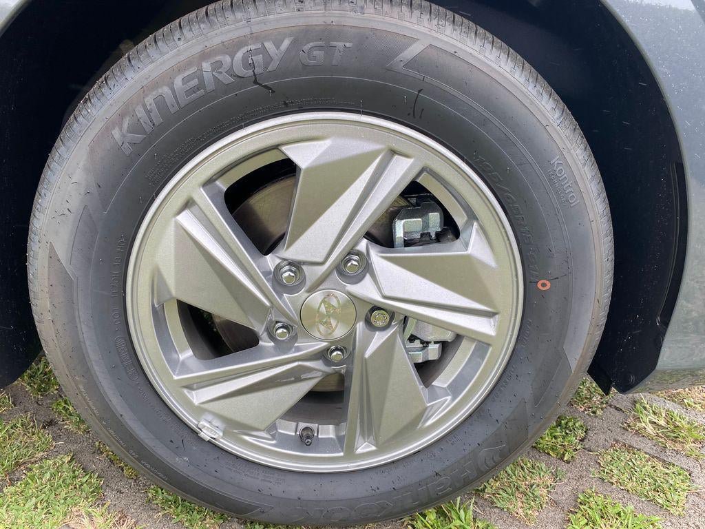 New 2026 Hyundai Elantra SE FWD image 27