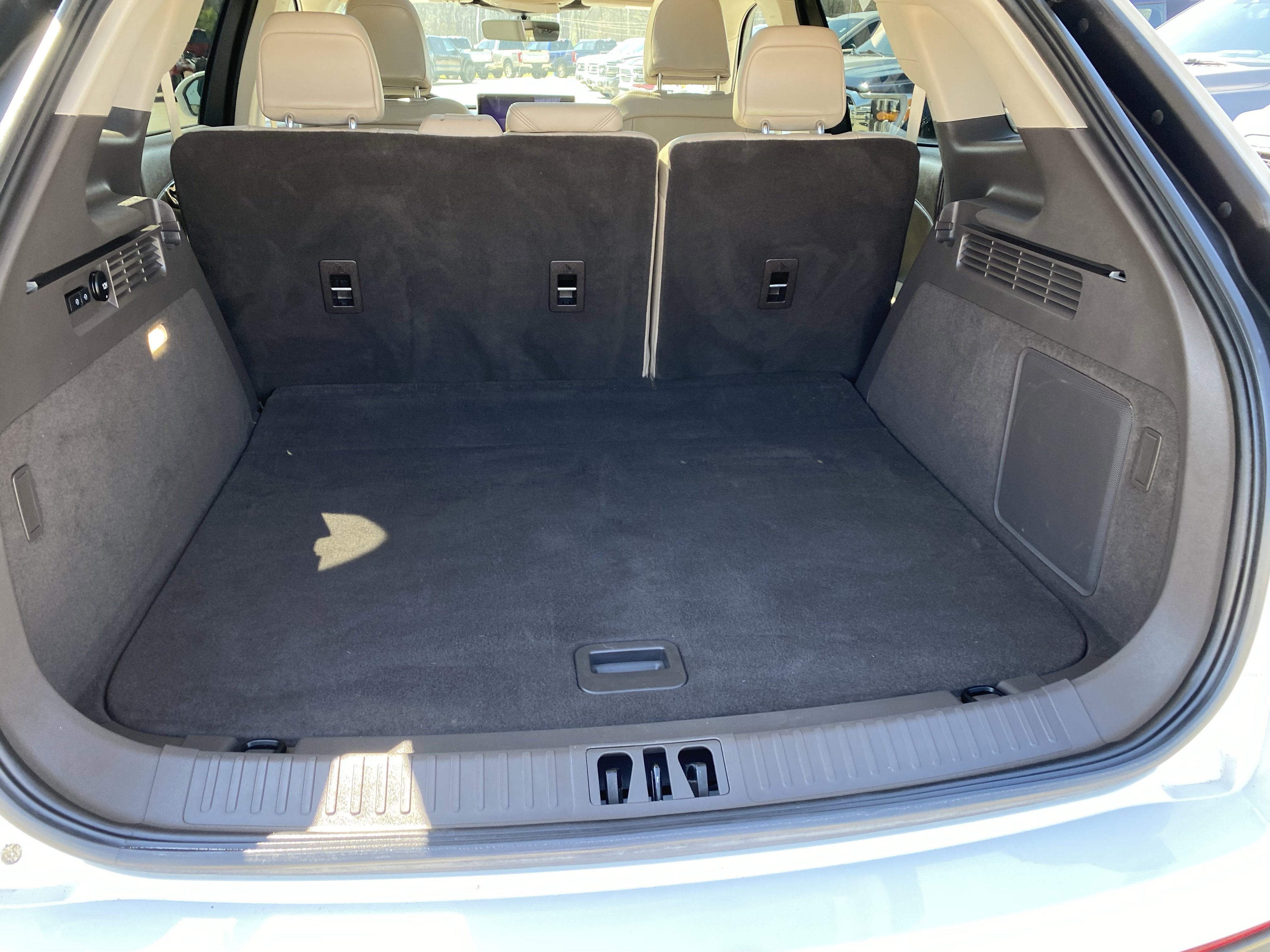 Used 2021 Lincoln Nautilus Reserve w/ Equipment Group 201A image 13