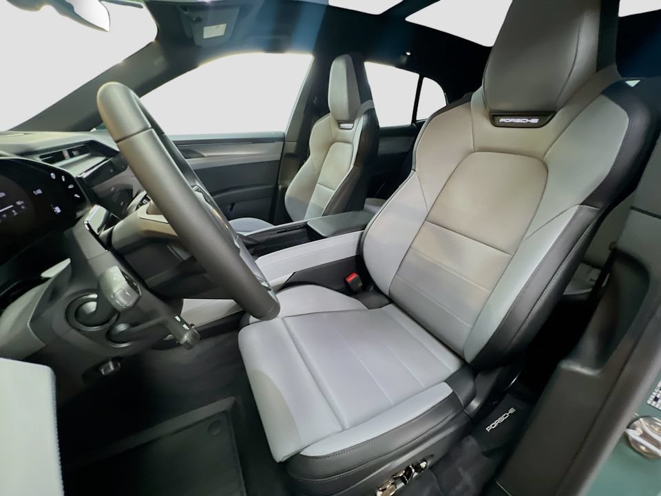 New 2026 Porsche Cayenne Electric AWD/4WD image 5