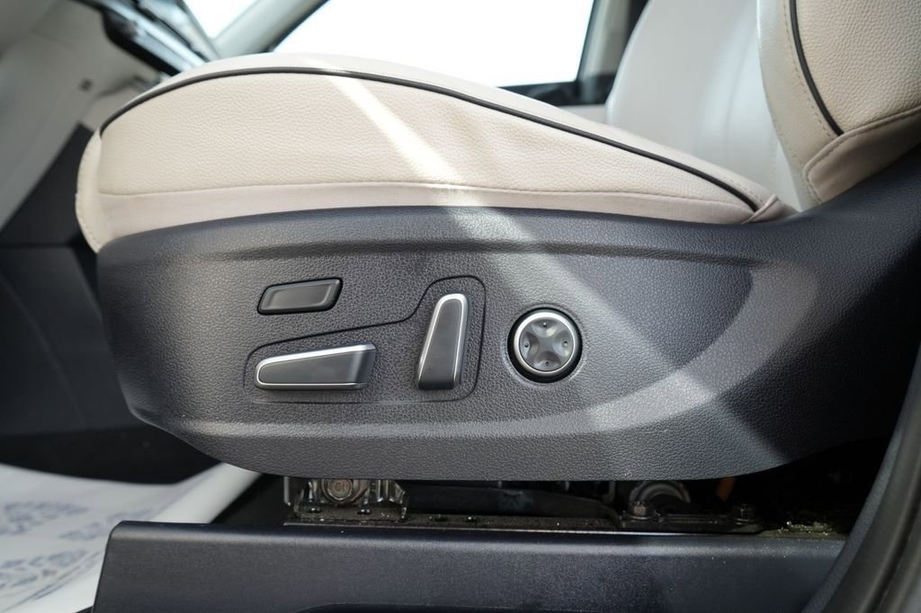 Used 2023 Hyundai Palisade Limited AWD/4WD image 31