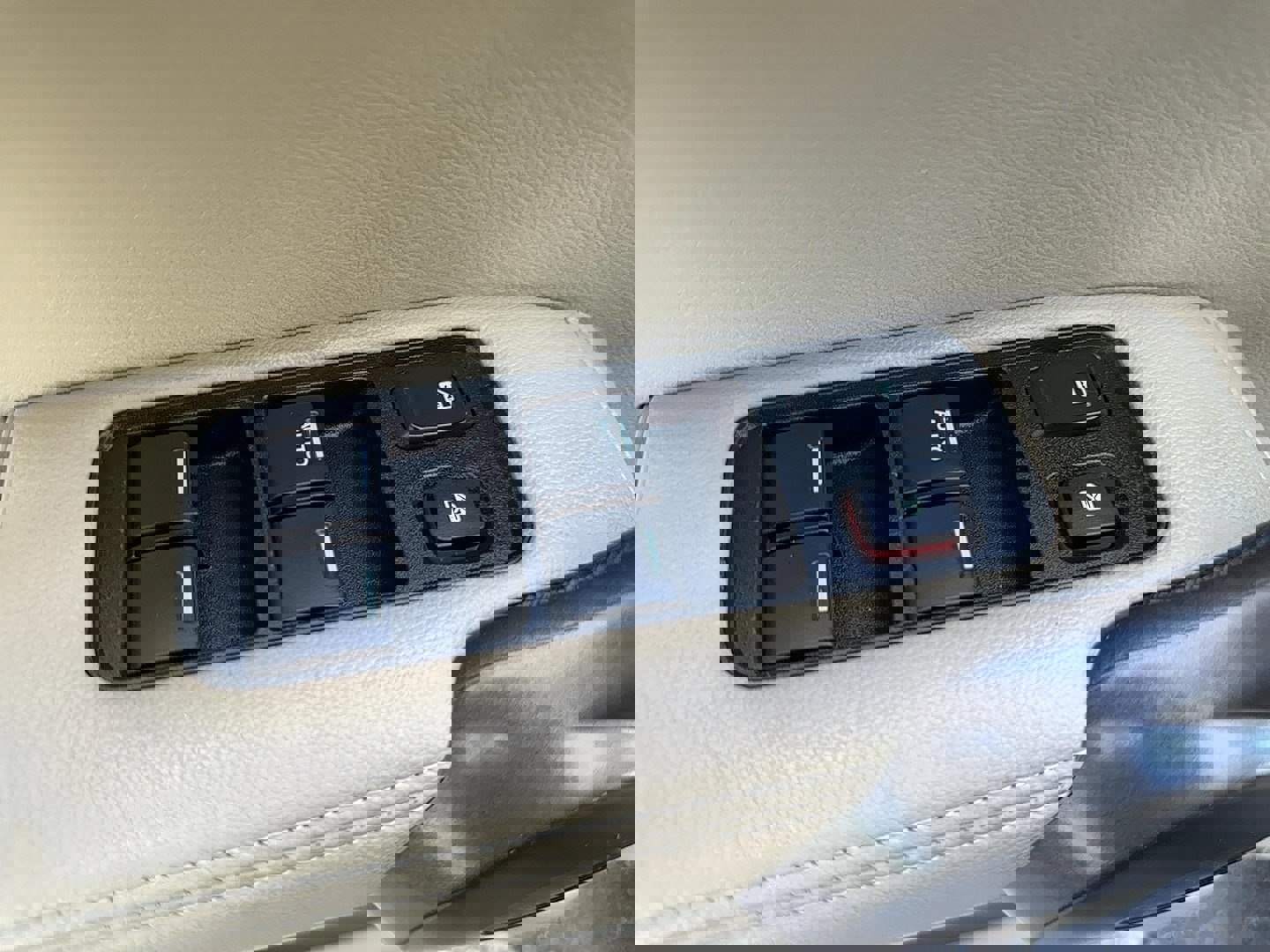 Used 2008 Honda CR-V EX-L image 13