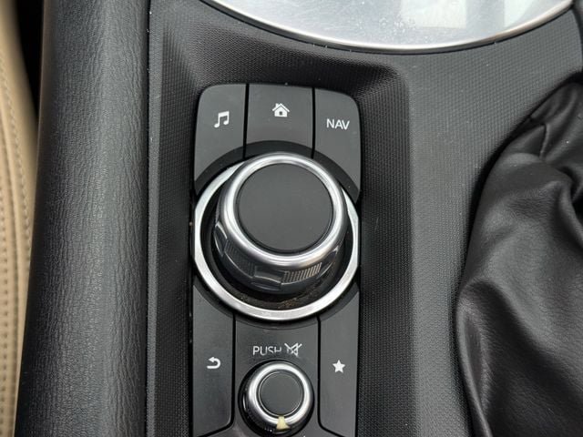 Used 2020 MAZDA MX-5 Miata RF Grand Touring RWD image 21