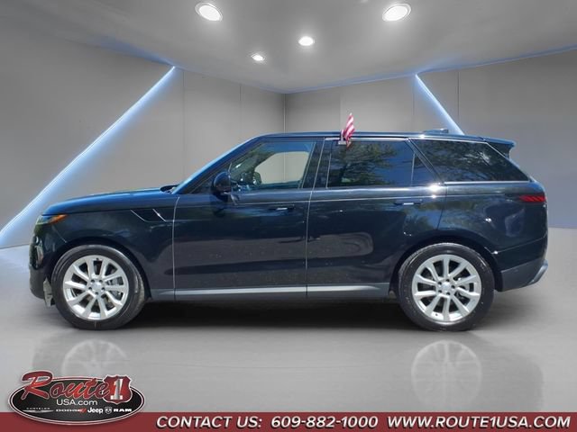 Used 2025 Land Rover Range Rover Sport SE AWD/4WD image 7