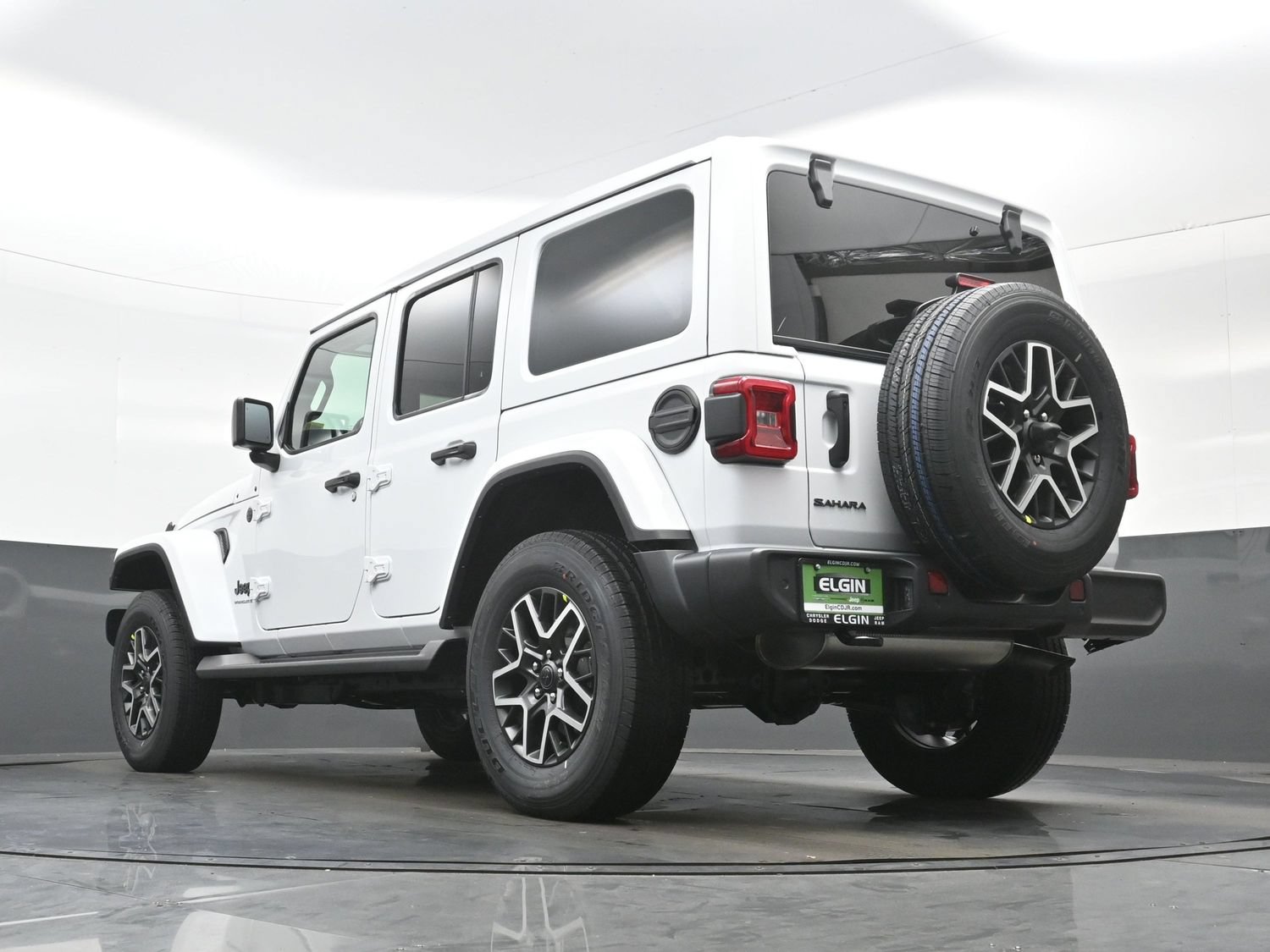 New 2027 Jeep Wrangler Unlimited Sahara AWD/4WD image 16