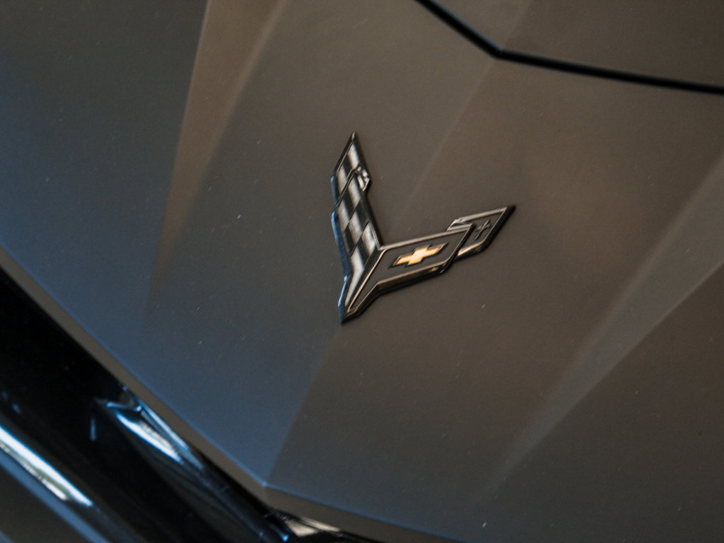 Used 2023 Chevrolet Corvette Stingray Premium Cpe w/ Z51 Performance Package RWD image 2
