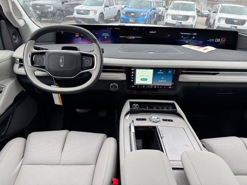New 2025 Lincoln Navigator Reserve image 14